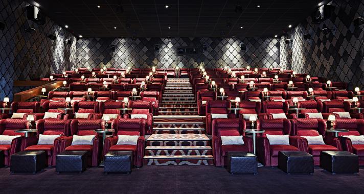 Újra mozizhatunk a MOM Parkban