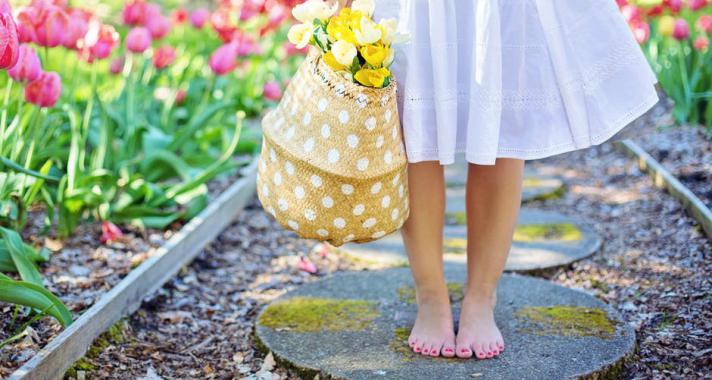 Földelés-avagy mi történik a testeddel, ha mezítláb jársz?