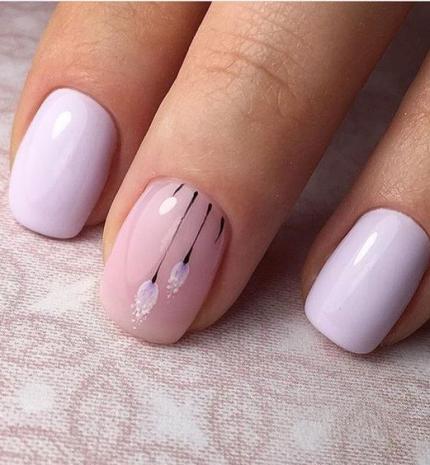 Top10: kifinomult, minimál virágos manikűr ötletek