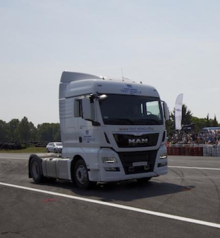 Okoskamionok, egyenesen a jövőből!