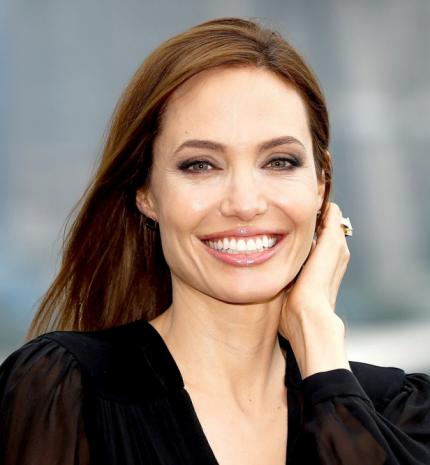 'Csodálatos dolog másokért élni. Nyugalmat ad, belső békét.' - motiváló idézetek a születésnapos Angelina Jolie-tól