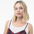 Stílusiskola: Margot Robbie utcai outfitjei - Divat & Stílus, divat, életmód, stílus