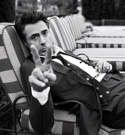 „Ha Istent akarod megnevettetni, nincs más dolgod, mint a terveidről mesélni neki.” Idézetek Robert Downey Jr-tól