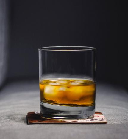 Hogyan kóstoljunk whiskyt? Profi gyorstalpaló kezdőknek