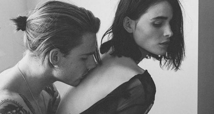 Így hulltak porba az érzéseik