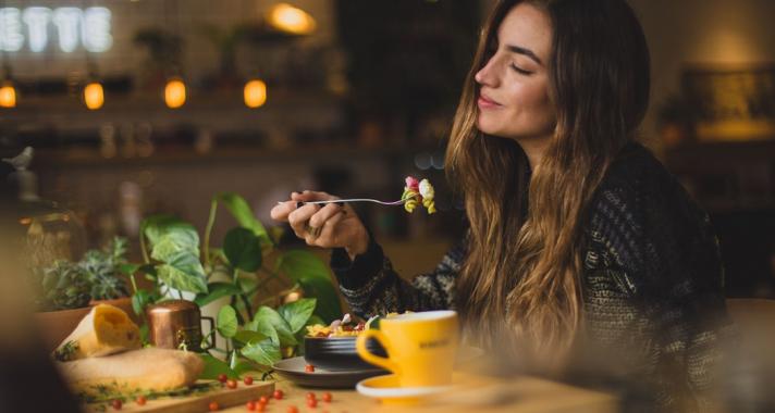 Így kerüld el a plusz kilókat az ünnepek alatt