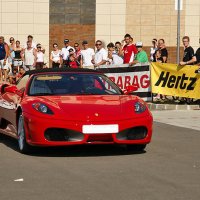Ferrari F430 - városnézés egy Ferrarival - Luxlife, divat, életmód, stílus
