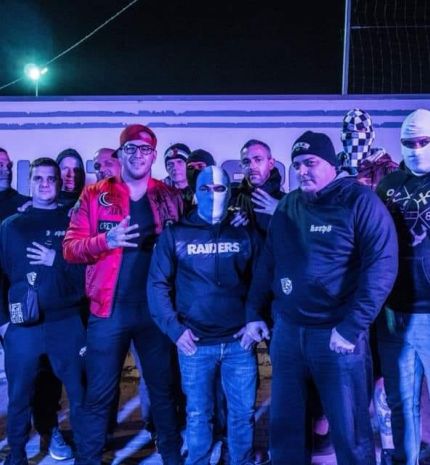 Curtis visszatért az utcára