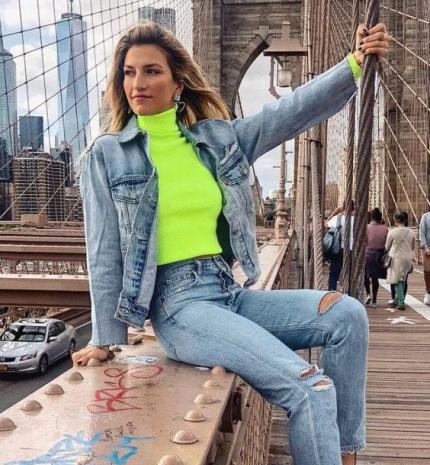 Stílusiskola: Neon színek, az idei tavasz nagy slágerei