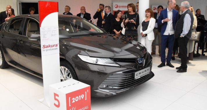 Az elmúlt tíz évben nem történt ilyen: Új Toyota szalon nyílt Budapesten