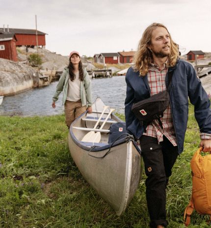 Újra hódít a 90-es évek divatja: ismét a kedvencek között az övtáska