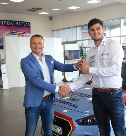 Bárki kipróbálhatja mostantól Nagy Dániel versenyautóját