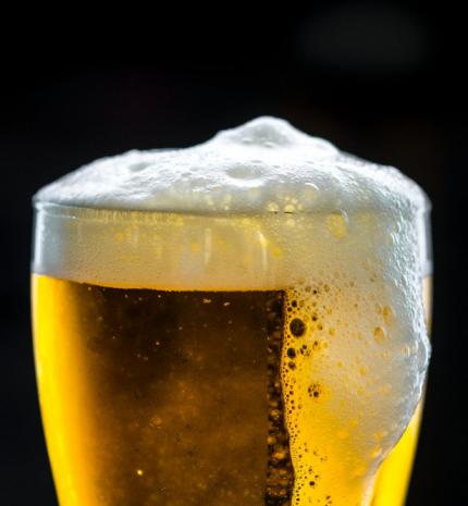 Ezek a legfrissebb sörtrendek: új ízek, növekvő fenntarthatóság, zéró glutén és az alkoholmentes sörök további térnyerése várható
