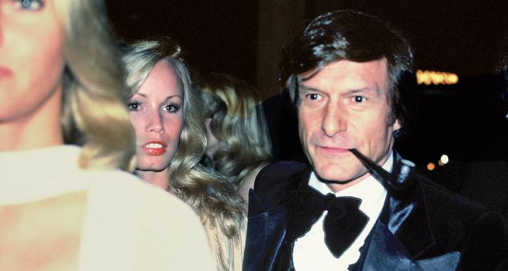 'Picassónak is volt rózsaszín és kék korszaka. Én most a szőke korszakomat élem.' Érdekességek Hugh Hefnerről