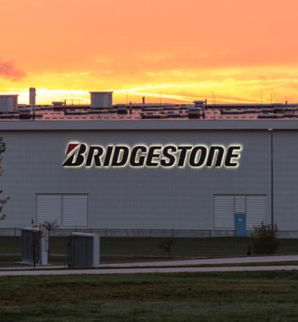 Kivalo-minositest-kapott-az-uj-Bridgestone-teli-abroncs-az-autos-szaklapok-tesztjein