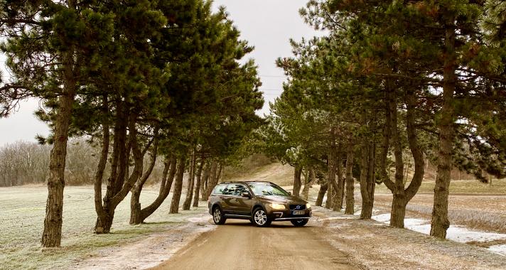 Biztonságos mindenes - XC 70 Momentum 2.4 D4 AWD