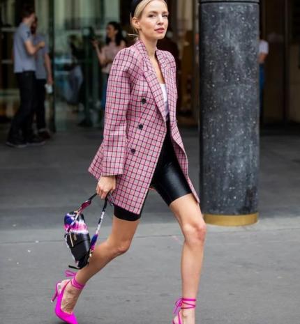 Stílusiskola: így fogjuk idén tavasszal a neon színeket viselni