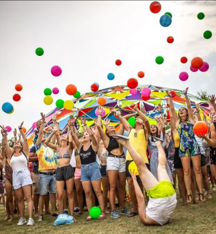 Újabb világsztárokkal erősít a STRAND Fesztivál!