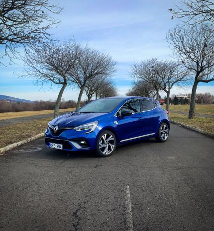 Autó & Motor - A hot hatch korszaknak vége – Renault Clio RS Line