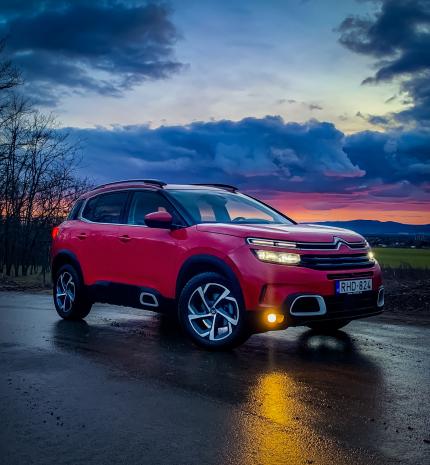 Semmiképp nem tucat autó – Citroën C5 Aircross 1.5D Shine