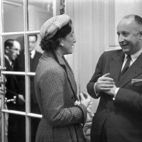 Christian Dior - Divat, divat, életmód, stílus