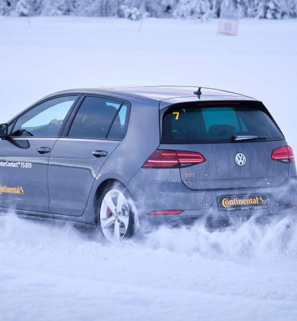 Új futófelülettel és keverékkel érkezik a Continental WinterContact TS 870