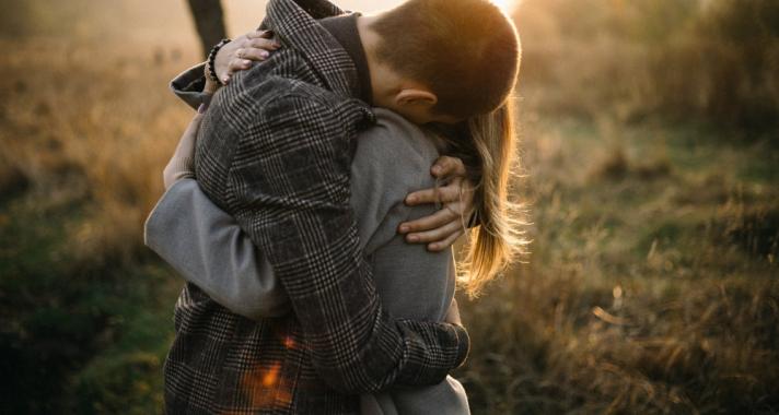 Négy oka annak, hogy miért is olyan fontos a fizikai érintés