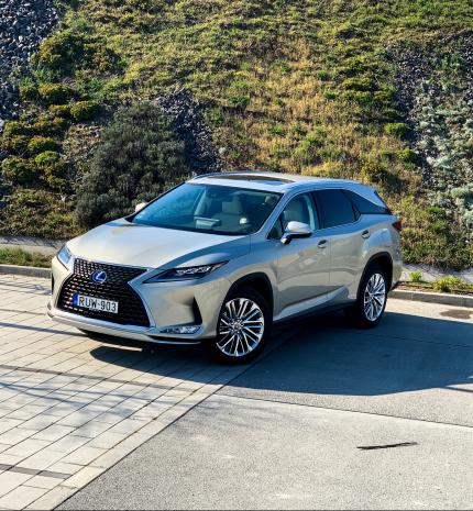 Autó & Motor - Face App japán módra – Lexus RX L 450h