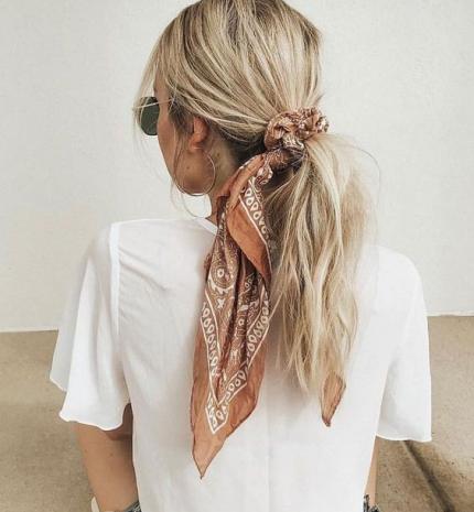 Stílusiskola: így viselnénk kendőket