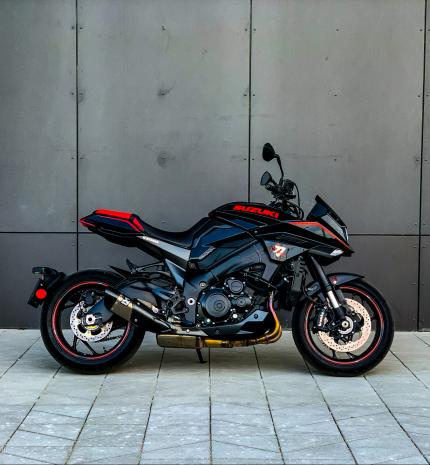 Autó & Motor - A legélesebb kés – Suzuki Katana