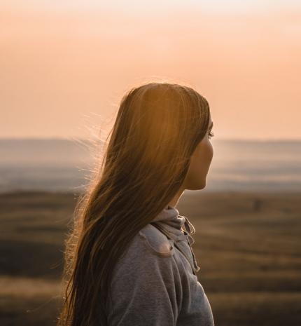 Beledőlni a pillanatba