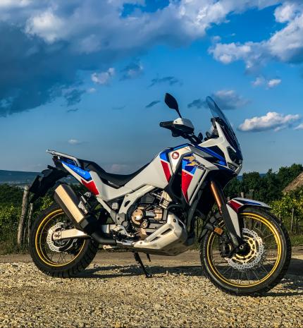 Autó & Motor - King of all roads – Africa Twin Adventure Sport
