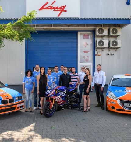 Újabb világmárka áll Sebestyén Peti motorversenyző mellé!