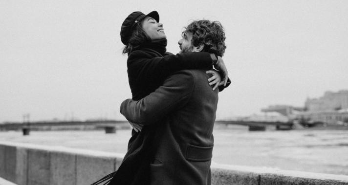 Nehéz ebben a világban Férfinak/Nőnek lenni, mégis téged kereslek