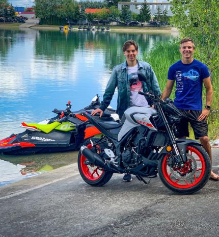 Közös motoros és jet ski-s edzéseket tart Sebestyén Peti és Gerencsér Olivér