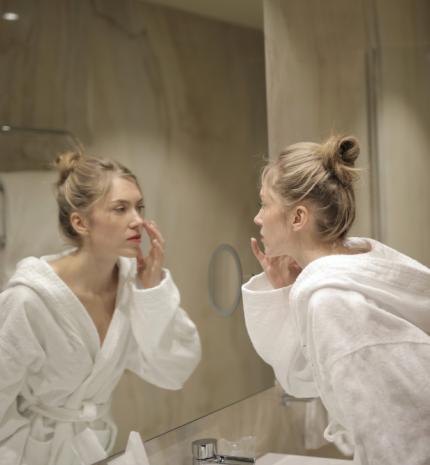 Sötét karikák a szem alatt? 5 hatásos tipp ellenük!