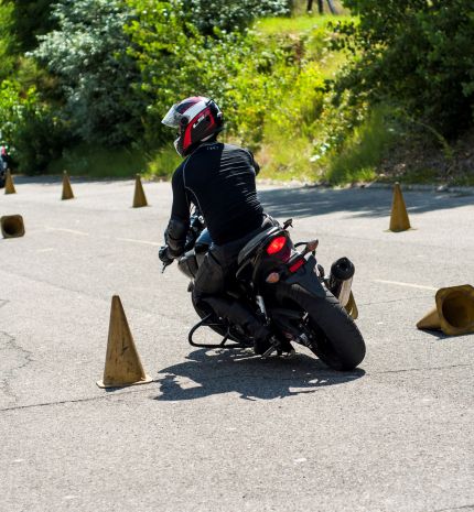 Már motorkerékpár jogosítványt is lehet szerezni a Safety-Hungarynél