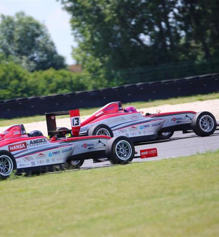 A második hazai pályán