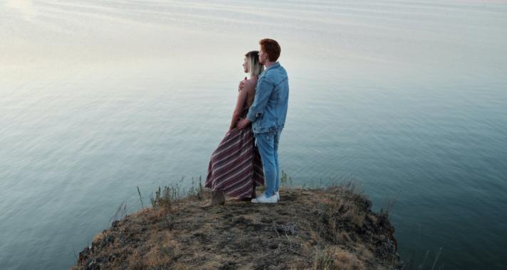 Szárnyalva szeretni