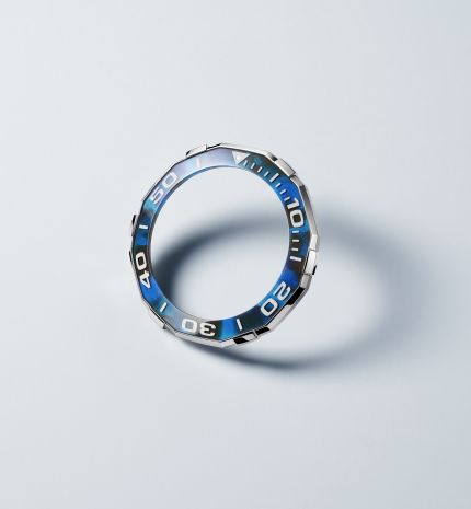 A TAG Heuer teknőspáncél mintázatú modellel jelentkezik