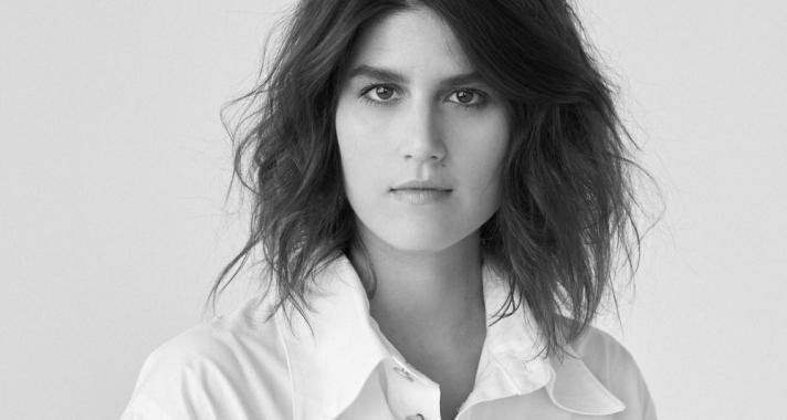 'Ha nullánál több percet éltél ezen a bolygón, van feldolgozandó ügyed' – interjú Benedek Ágotával, a ’Rumbarumbamm’ írójával