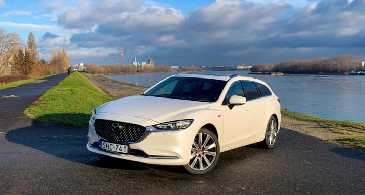 Nem csak pirosban szép – Mazda 6 G-194 100th Anniversary