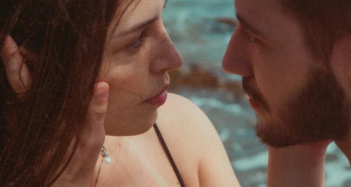 Hogyan lehet definiálni egy kontrollmániást?