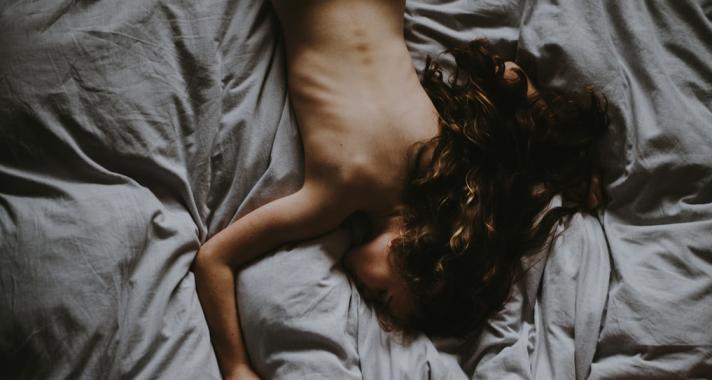 Gerincsérv tünetei, kezelése