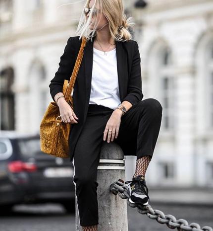 Stílusiskola: így kombinálj sportos és elegáns darabokat