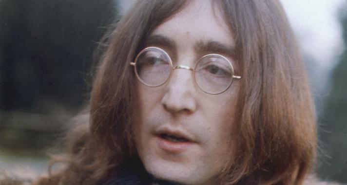 'Az élet az, ami velünk történik, miközben nekünk teljesen más terveink vannak.' - Inspiráló idézetek John Lennontól