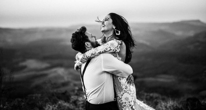 Este, amikor hozzám bújsz