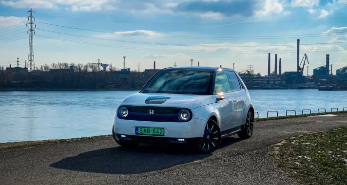 Honda e, mErt mEgérdEmlEm