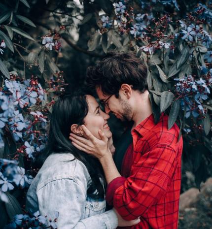 Amikor a kapcsolat nem csak folyamatos harc - Ilyen, ha egy érett nővel van dolgod