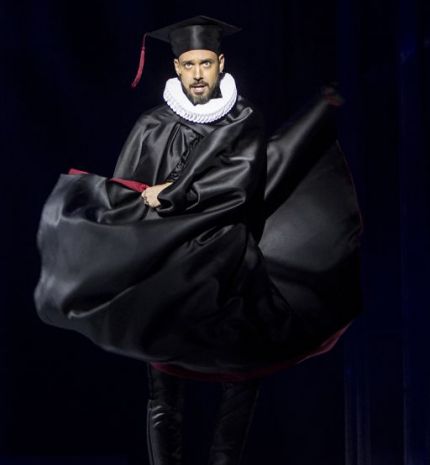 Romantikus randi ötlet: Online színház